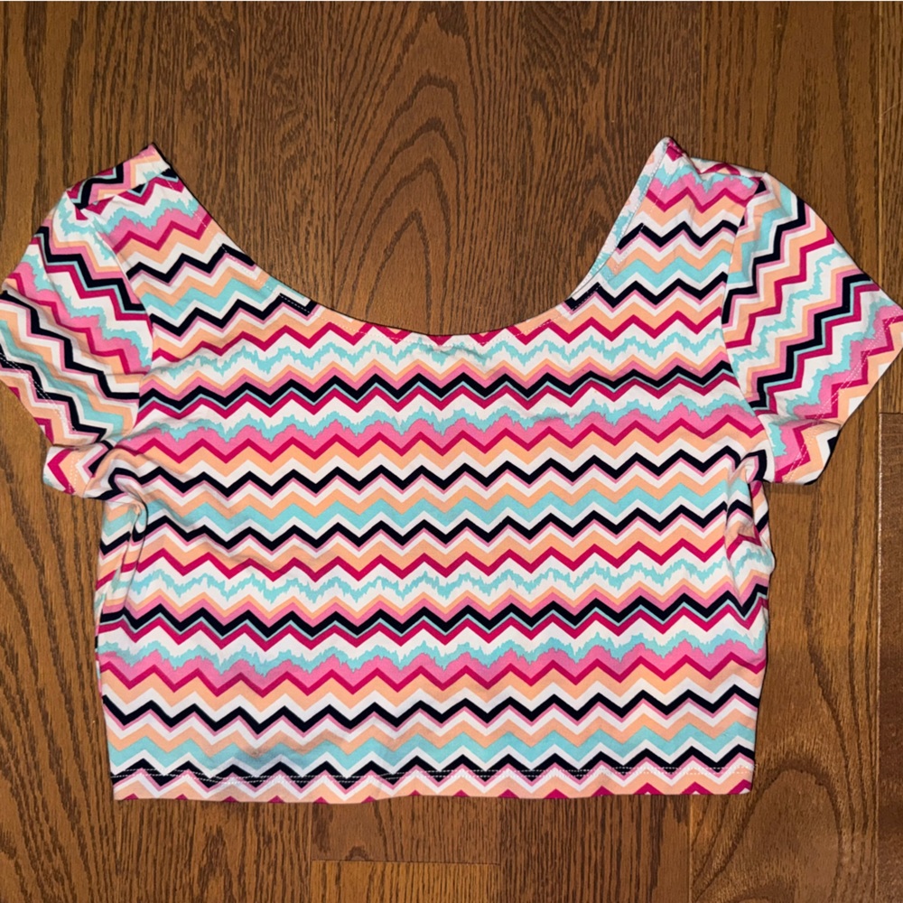 Crop top